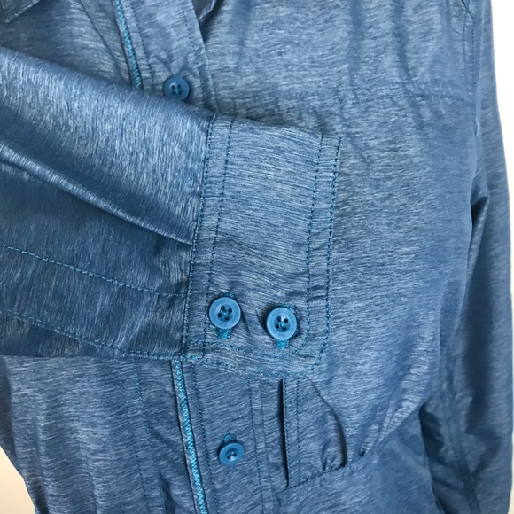 The North Face vented fitted button down shirt - Picture 6 of 8